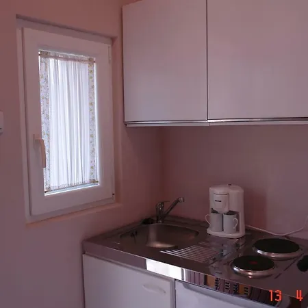 Πανσιόν Lera Πόρετς