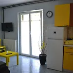 Lera פורץ