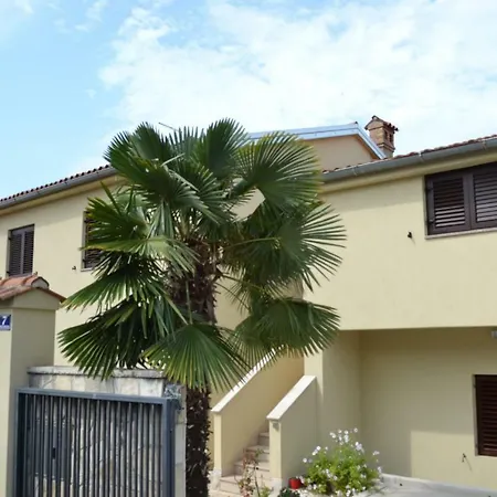 Casa de hóspedes Lera 3*